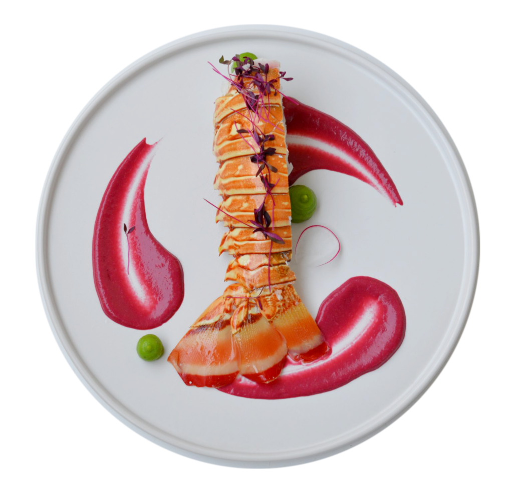 Une assiette joliment dressée